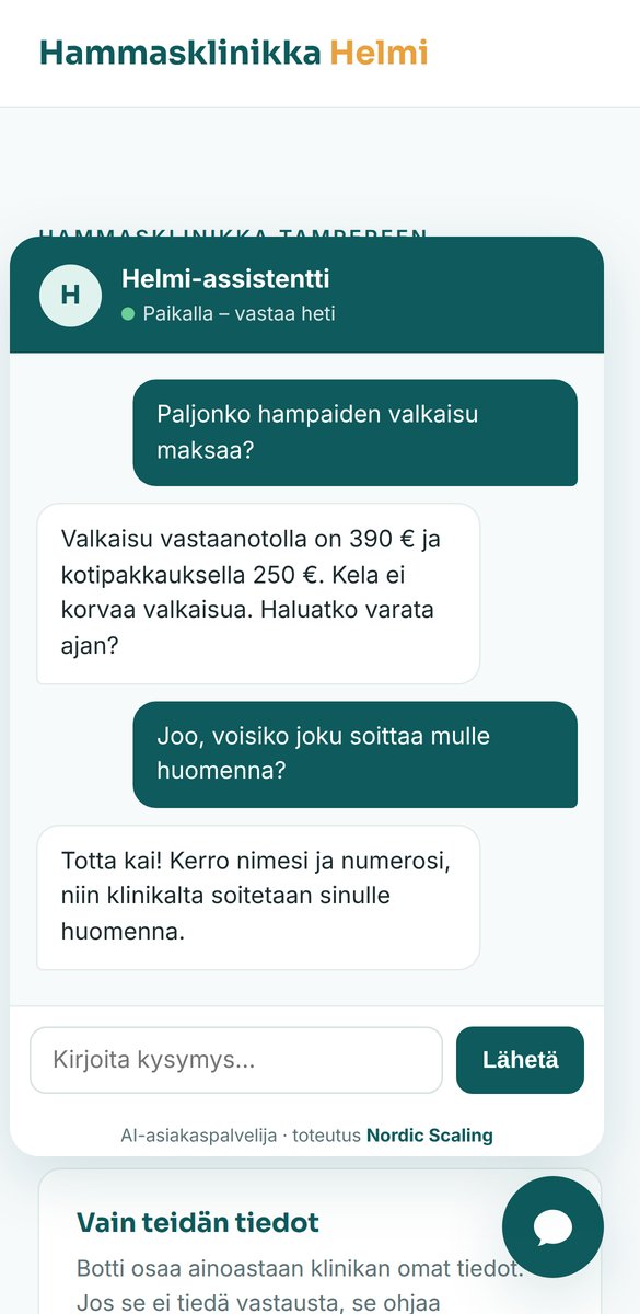 Puhelimen näyttö: asiakas kysyy hammasklinikan chatissa valkaisun hintaa ja botti vastaa